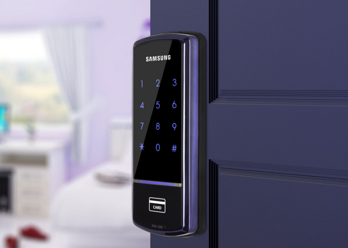 Cach-ket-hop-khoa-dien-tu-thong-minh-bao-dam-an-toan-cho-nha-o